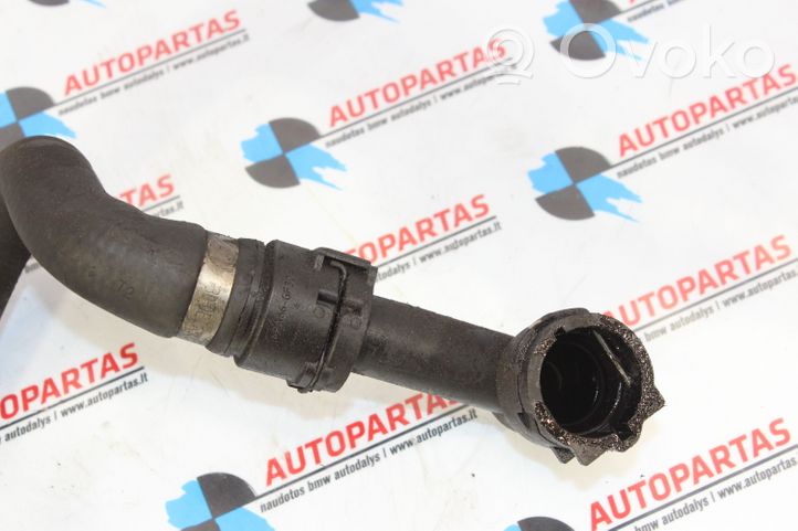 BMW 5 F10 F11 Tuyau de liquide de refroidissement moteur 9332283