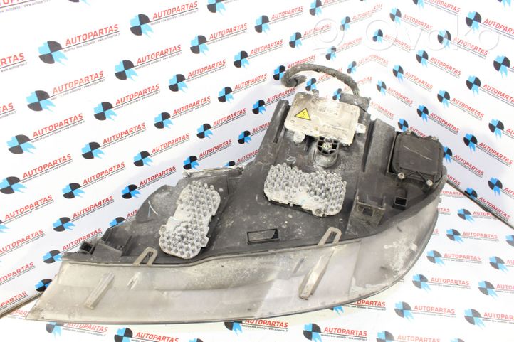 BMW X5 E70 Lampa przednia 7221896