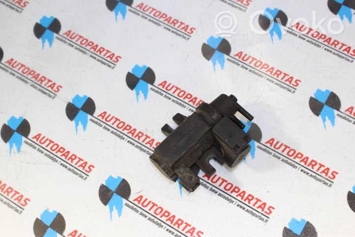 BMW 3 F30 F35 F31 Solenoīda vārsts 7626351