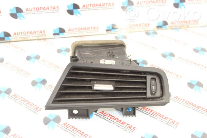 BMW 5 F10 F11 Šoninės oro grotelės 9166884