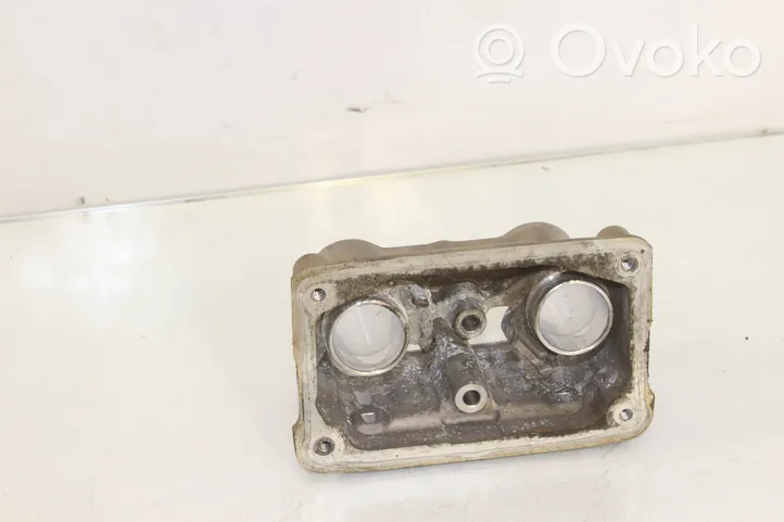 BMW 5 F10 F11 Other cylinder head part 7605104