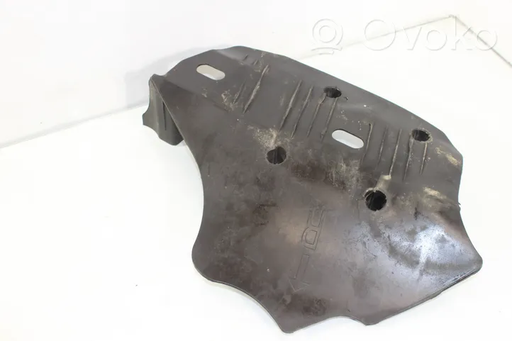 BMW 2 F22 F23 Couvre soubassement arrière 6796138