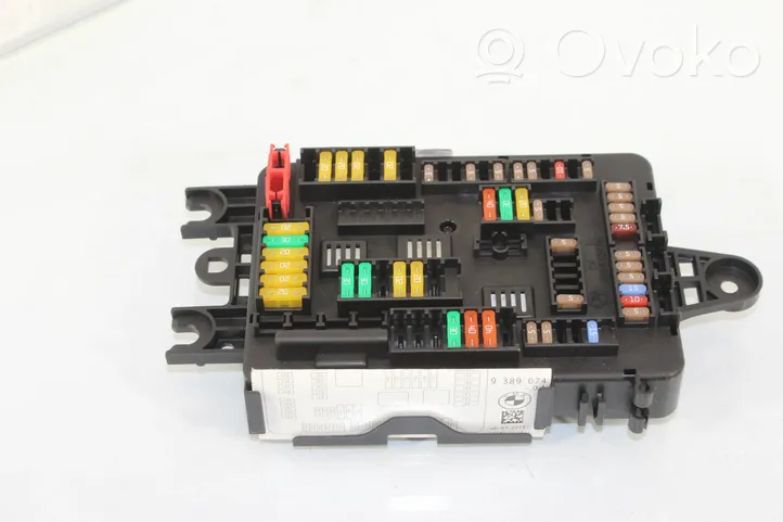 BMW 2 F22 F23 Module de fusibles 9389070