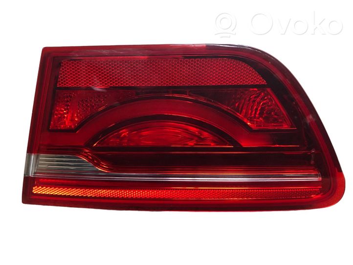 Jaguar XE Lampa tylna T4N7914