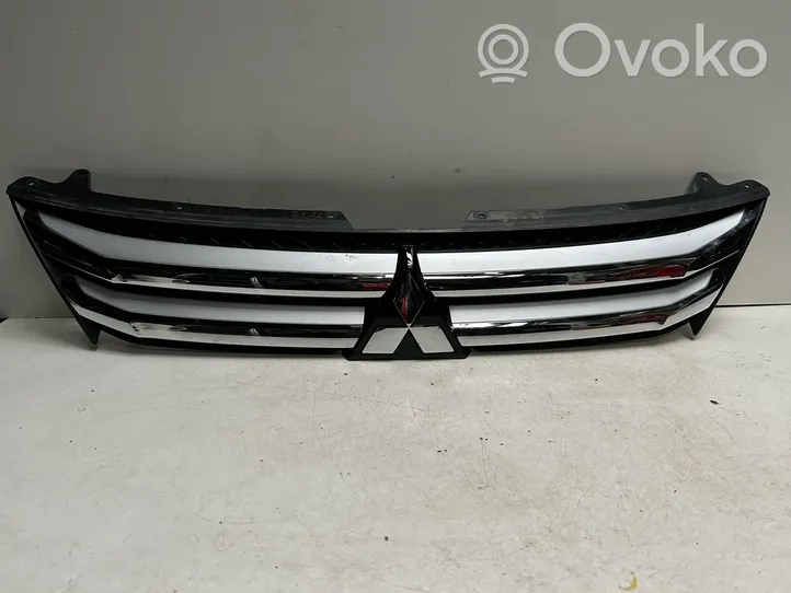 Mitsubishi Eclipse Cross Grotelės viršutinės 7450B072