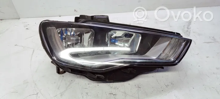 Audi A3 S3 8V Lampa przednia 8V0941004A