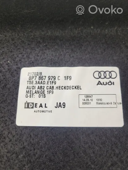 Audi A3 S3 8P Takaluukun alaosan verhoilu 8P7867979C