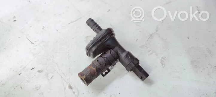 Audi A3 S3 8P Sensore temperatura del carburante 03L919824C