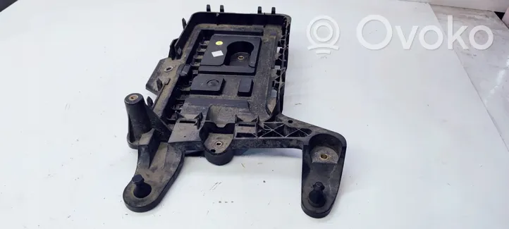 Audi Q3 8U Battery tray 1K0915333H