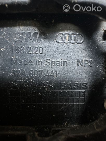 Audi A1 Zaślepka haka holowniczego zderzaka tylnego 82A807441