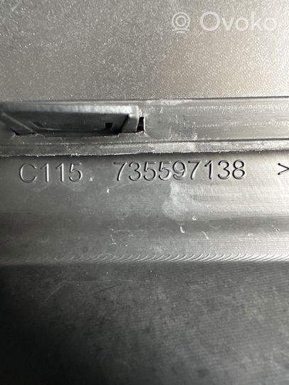 Fiat 500X Kratka dolna zderzaka przedniego 735597138