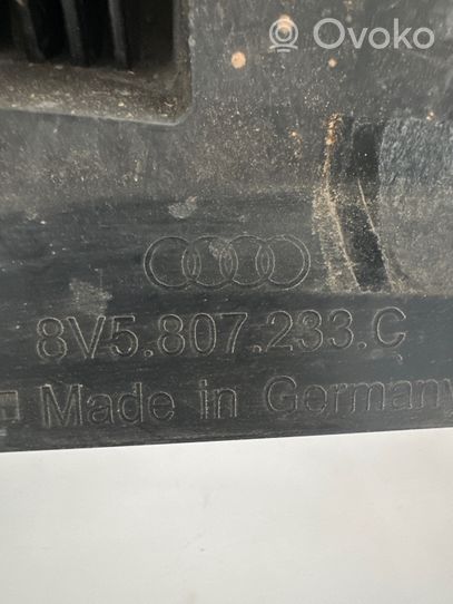 Audi A3 S3 8V Osłona pod zderzak przedni / Absorber 8V5807233C