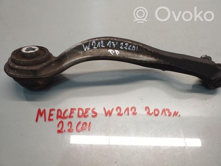 Mercedes-Benz E AMG W212 Braccio di controllo sospensione anteriore 