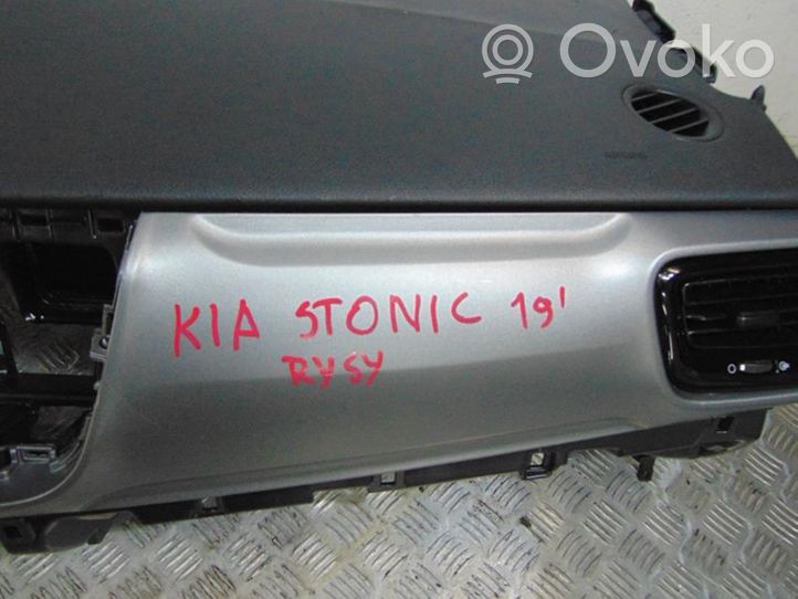 KIA Stonic Kojelauta 