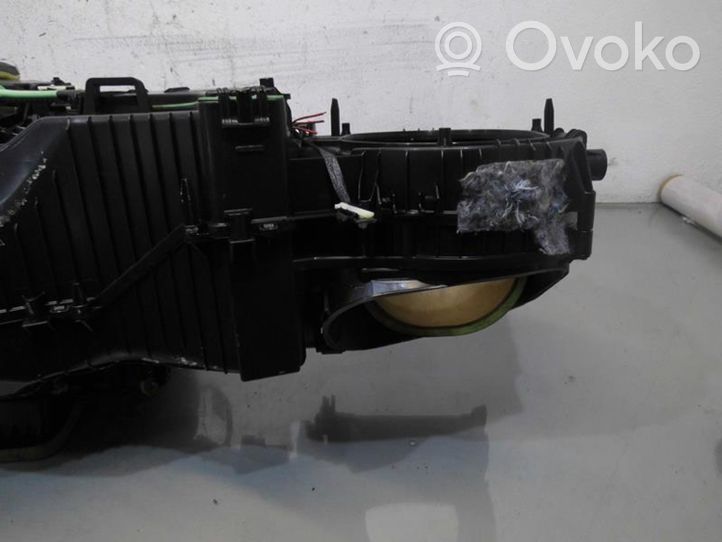 BMW 3 E30 Scatola climatizzatore riscaldamento abitacolo assemblata 9207087