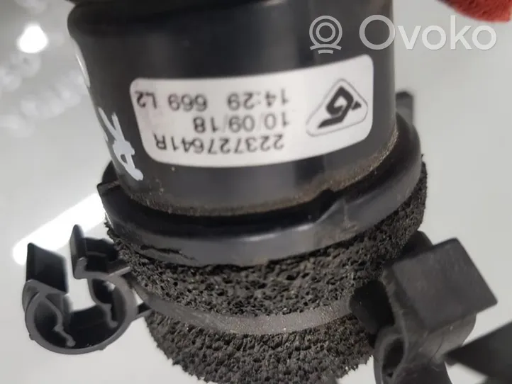 Renault Captur Pompe à eau de liquide de refroidissement 223727641R