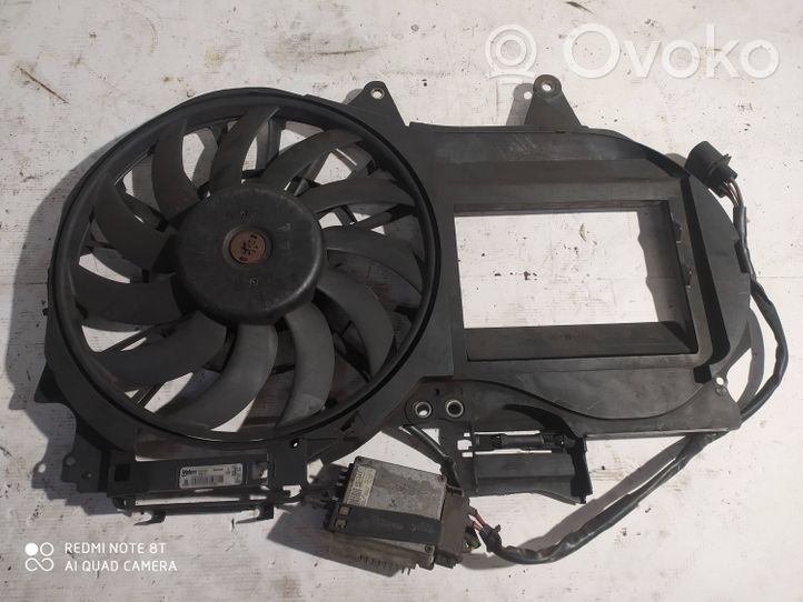 Audi A4 S4 B6 8E 8H Ventilatore di raffreddamento elettrico del radiatore 8E0121205AE