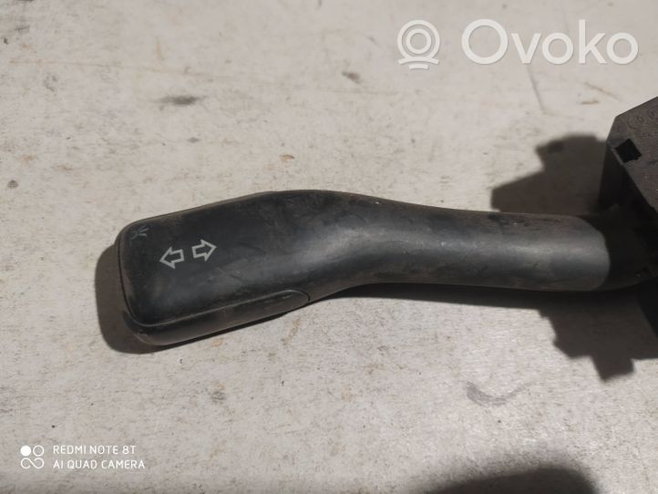 Volkswagen Bora Posūkių/ šviesų rankenėlė 8L0953513G