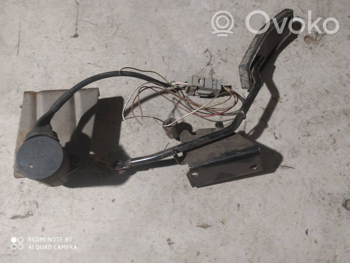 Opel Vectra B Accelerator pedal position sensor 0205001042