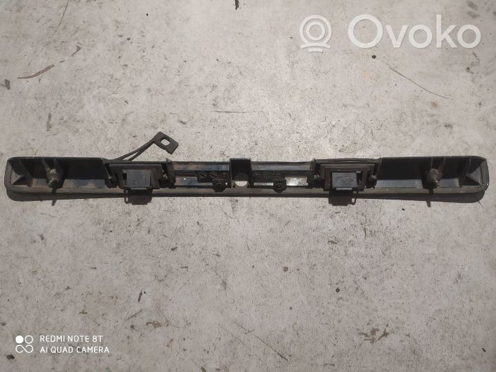 Audi A4 S4 B5 8D Listwa oświetlenie tylnej tablicy rejestracyjnej 8D9827576