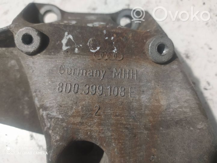 Audi A4 S4 B5 8D Pārnesumkārbas stiprinājuma kronšteins 8D0199108E