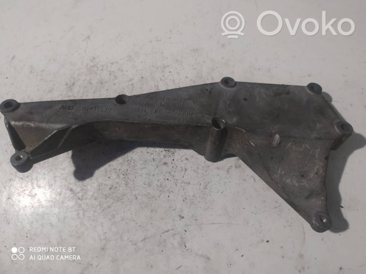 Audi A4 S4 B8 8K Supporto della valvola di raffreddamento EGR 03L131159