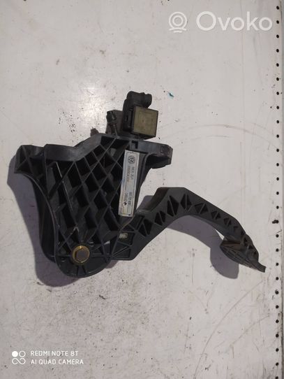 Volkswagen Golf VI Clutch pedal 1K1721059