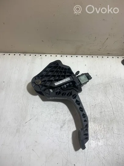 Volkswagen PASSAT B6 Clutch pedal 3C1721059K