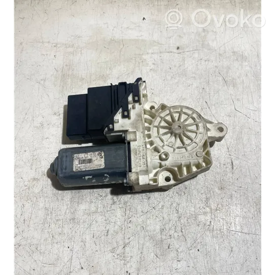 Volkswagen PASSAT B6 Moteur de lève-vitre de porte arrière 1K0959704F