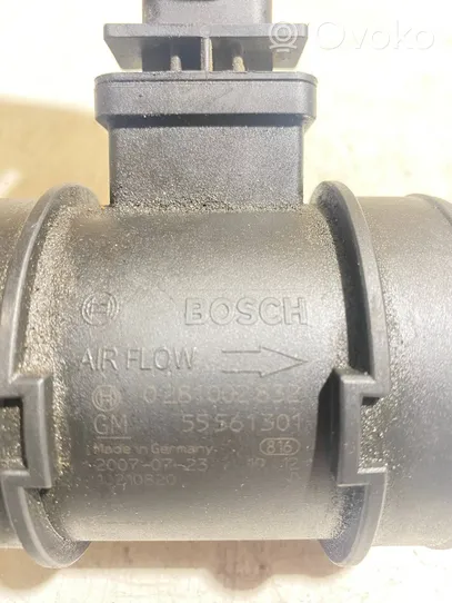 Opel Zafira B Mass air flow meter 55561301