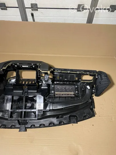 Volkswagen Touareg II Dashboard 7P1858295