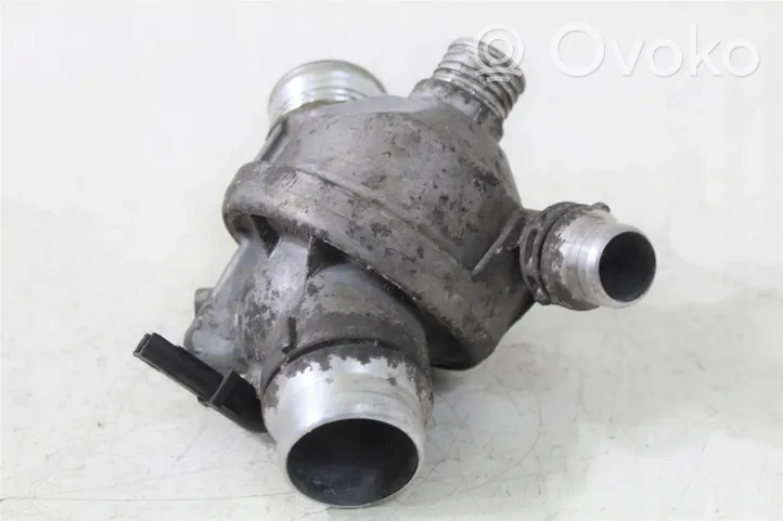 BMW 3 E90 E91 Obudowa termostatu 7536655