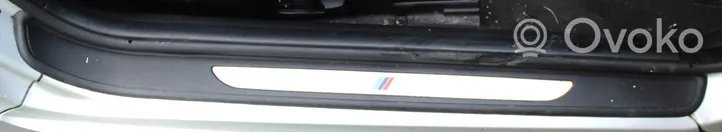 BMW M5 Kynnyksen/sivuhelman lista 