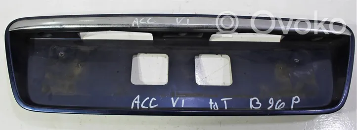 Honda Accord Rivestimento della portiera anteriore (modanatura) 