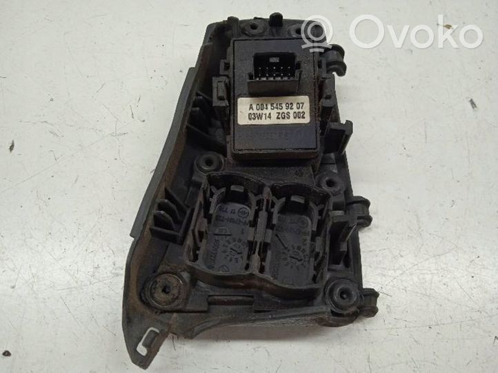 Mercedes-Benz Sprinter W901 W902 W903 W904 Sivupeilin kytkin A0045459207