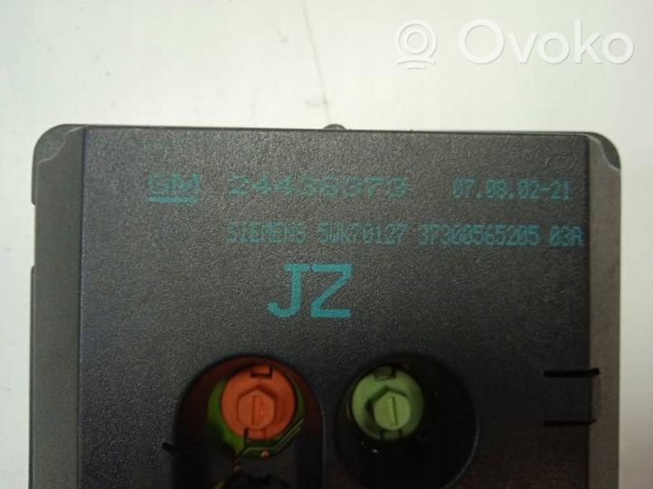 Opel Omega B2 Monitori/näyttö/pieni näyttö 24438373