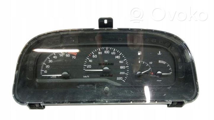 Renault Laguna I Compteur de vitesse tableau de bord 77007824301