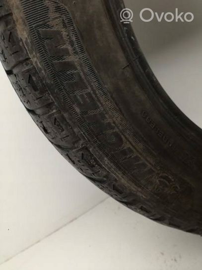 BMW 3 E46 Pneus d'hiver R16 MICHELIN