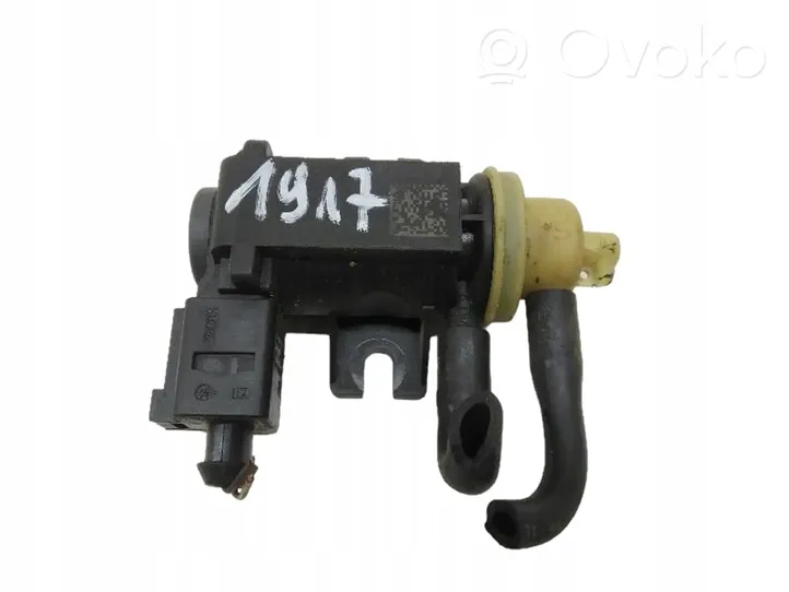 Volkswagen PASSAT B8 Turbo solenoid valve 04L131051F