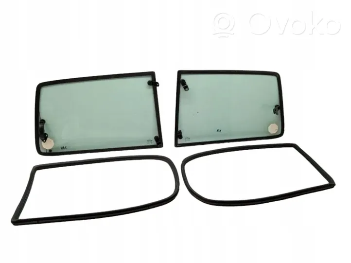 Fiat 500 Cinquecento Rear side window/glass PPG