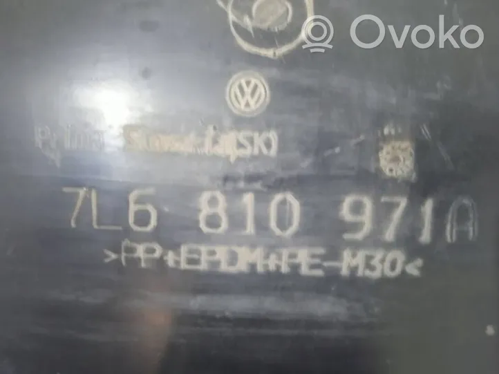 Volkswagen Touareg I Nadkole przednie 