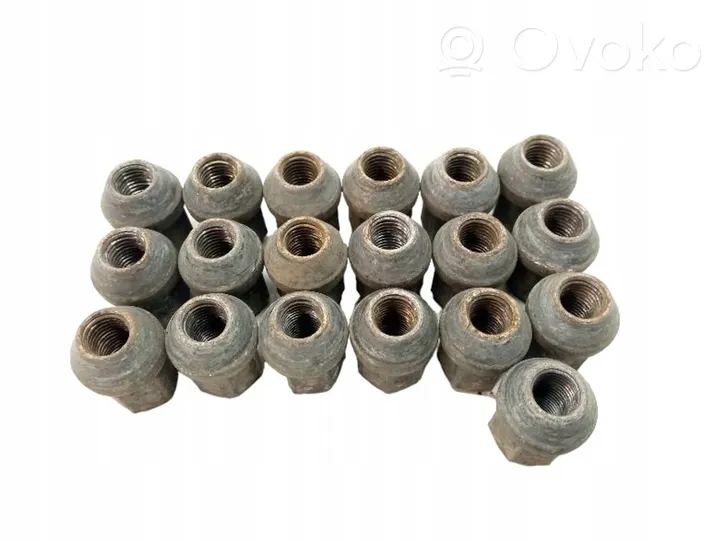 KIA Sportage Nuts/bolts 