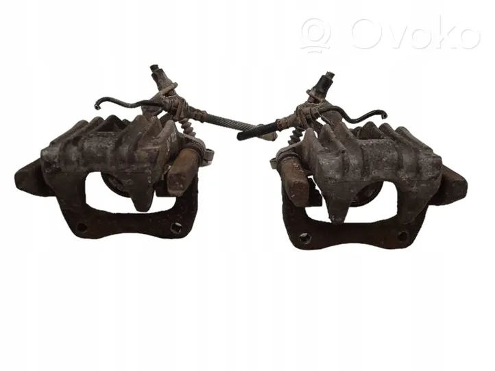 Volkswagen Jetta VI Caliper de freno delantero 