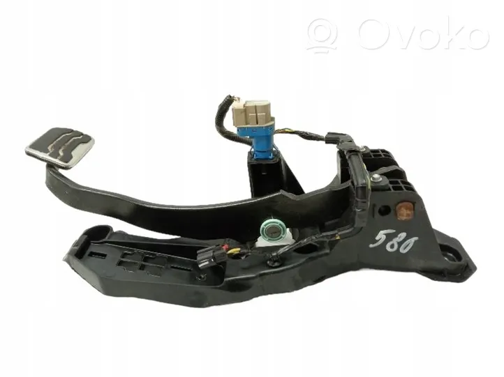 Ford Fusion II Brake pedal 