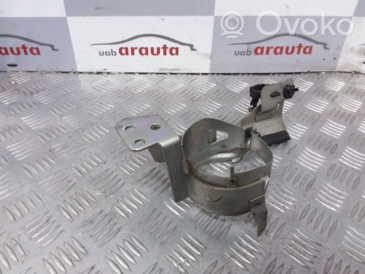 Nissan Qashqai Staffa/supporto di montaggio del filtro carburante 