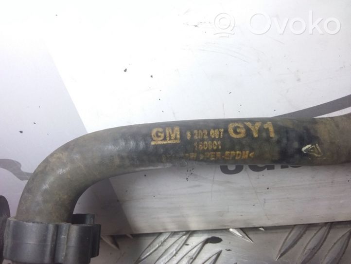 Opel Vectra C Moottorin vesijäähdytyksen putki/letku 9202097