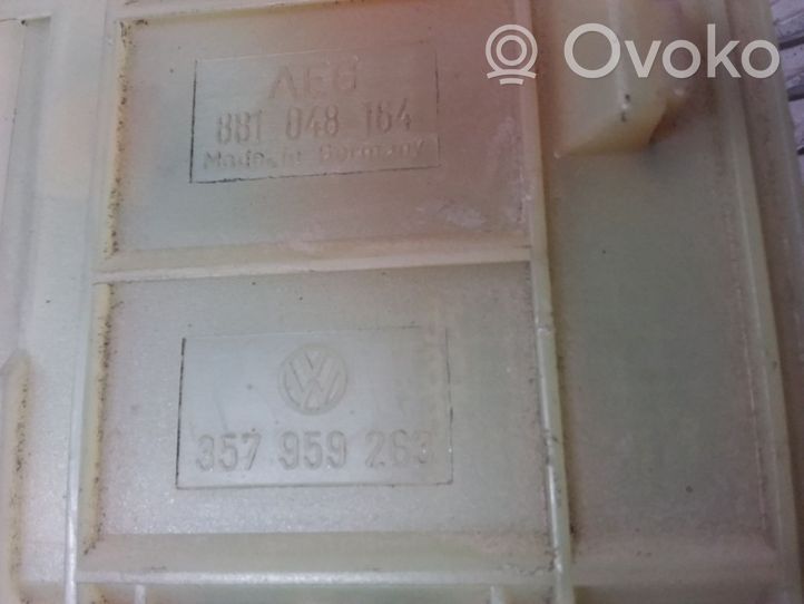 Volkswagen PASSAT B4 Mazā radiatora ventilatora reostats 881048164