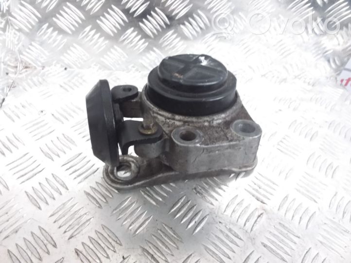 Ford Mondeo Mk III Supporto di montaggio del motore 2S716F012A