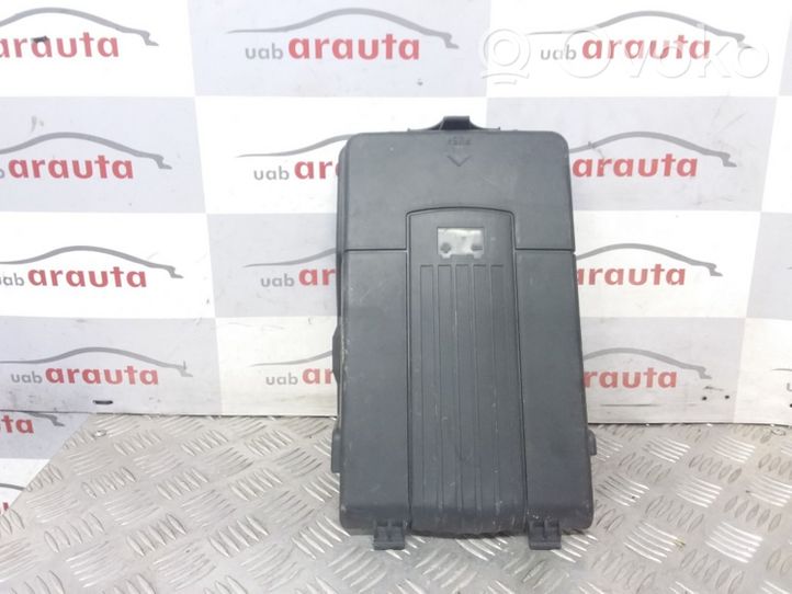 Audi Q3 8U Coperchio/tappo della scatola vassoio della batteria 3C0915443A