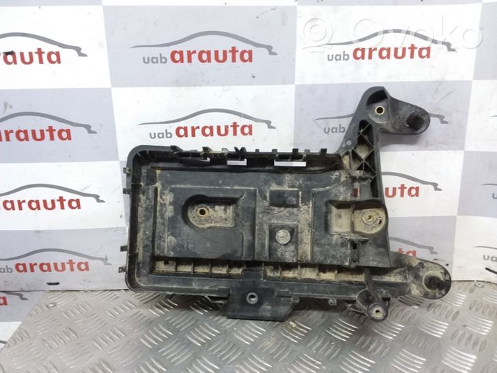 Audi Q3 8U Akun alusta 1K091533H